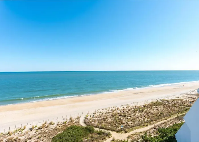 Holiday home Beautiful Ocean Views From Your Balcony! Ocean City